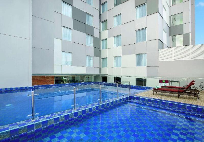 Fotos del hotel Ibis Styles Makassar Sam Ratulangi:  2