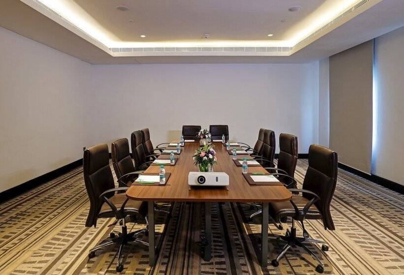 Fotos del hotel Holiday Inn Chennai Omr It Expressway, An Ihg:  8