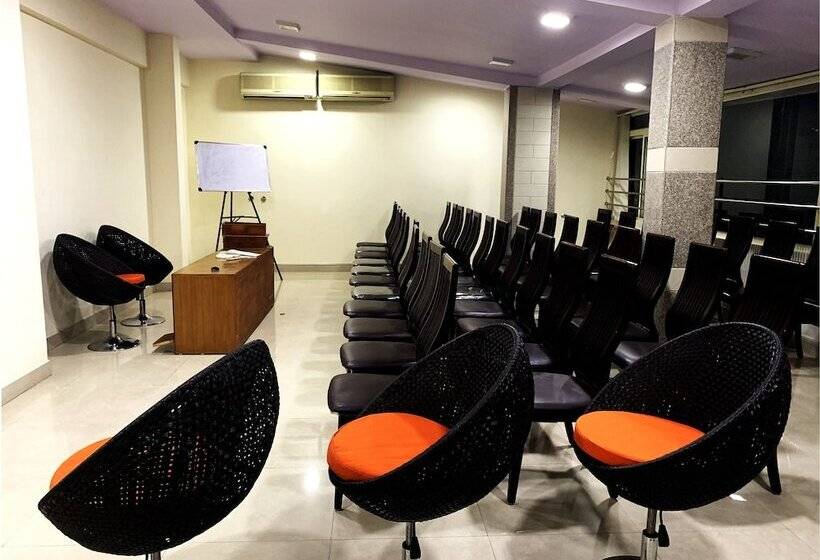 Fotos del hotel Wafi Suites By Rofeka Hospitality:  3