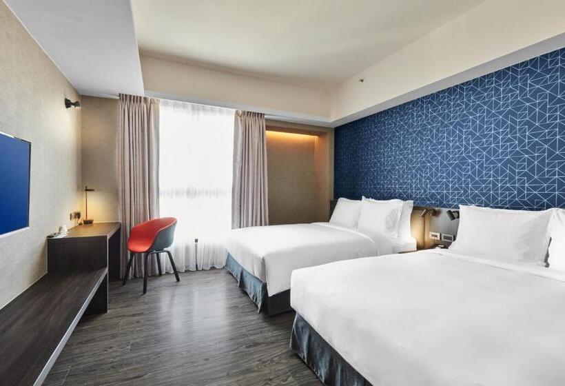 Fotos del hotel Holiday Inn Express Kaohsiung Love River, An Ihg:  24