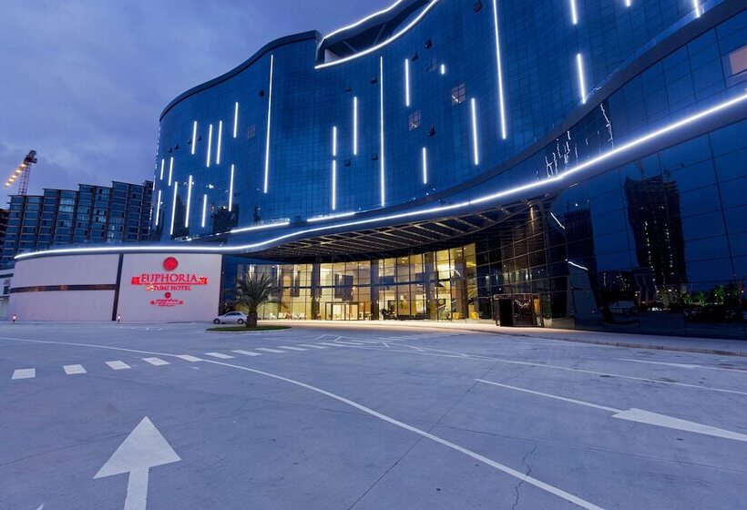 Fotos del hotel Euphoria Batumi Convention & Casino:  24