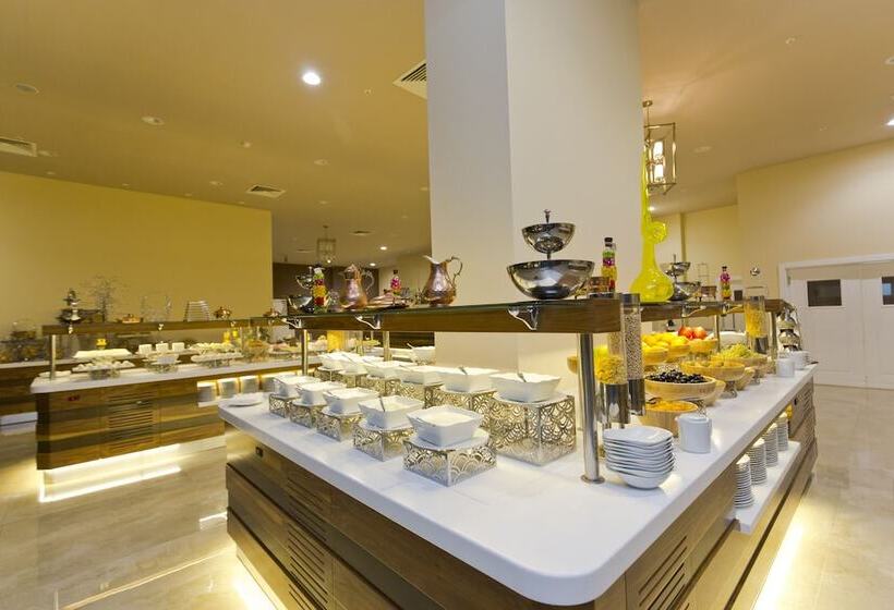 Fotos del hotel Euphoria Batumi Convention & Casino:  13