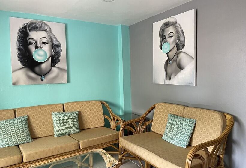 Fotos del hotel Summer Breeze:  2