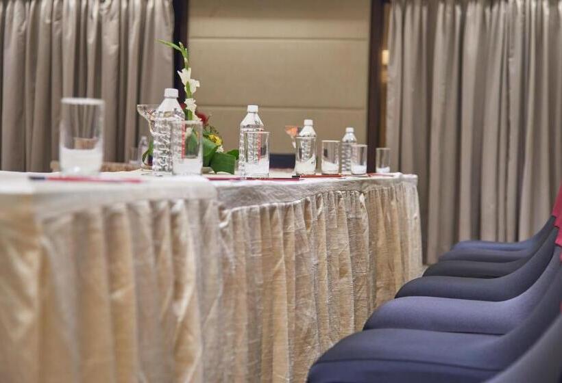 Fotos del hotel The P L Palace Agra:  25