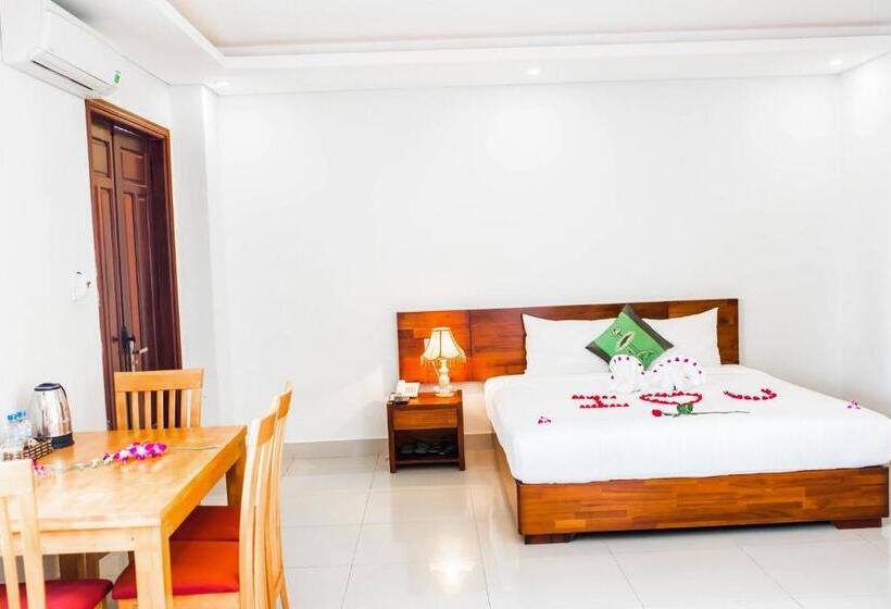 Khách S?n Kiên C??ng 2