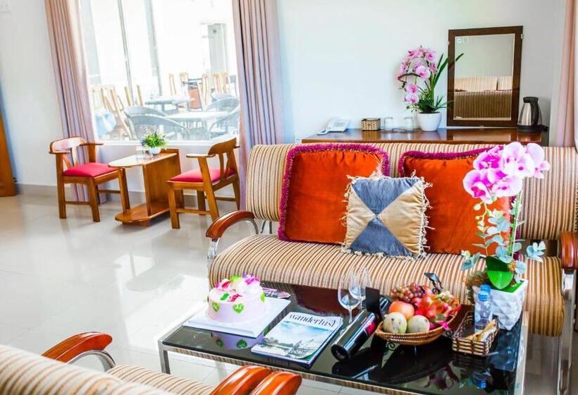 Fotos del hotel Khách S?n Kiên C??ng 2:  18