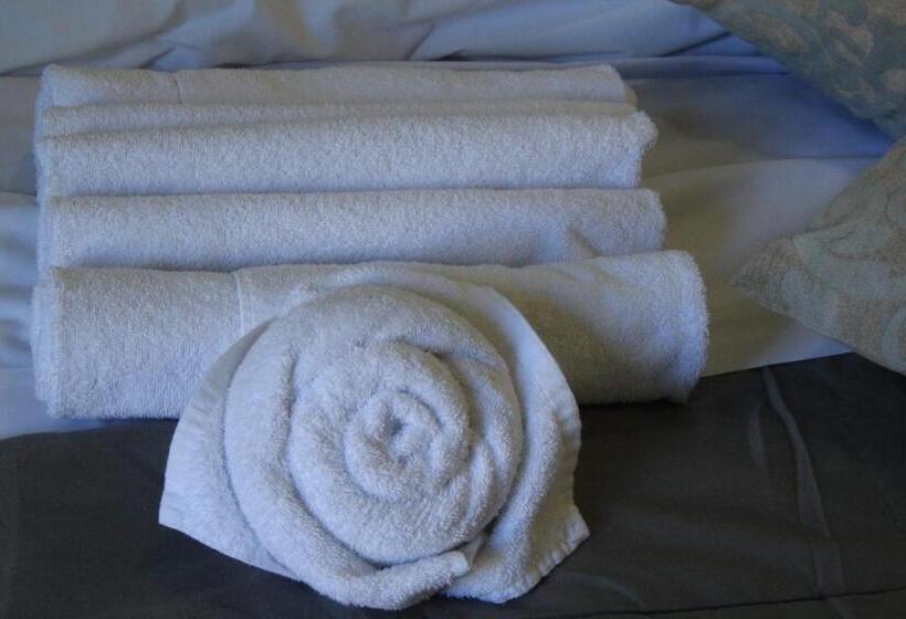 Fotos del hotel Duca's Guest House:  2