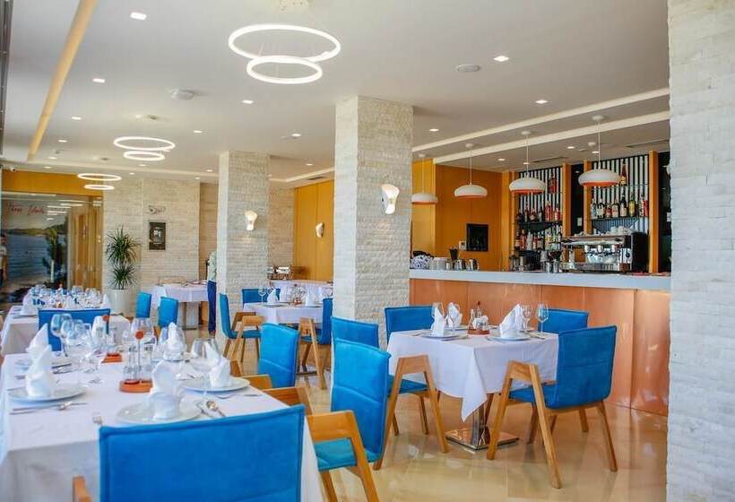 Fotos del hotel Luxury:  2