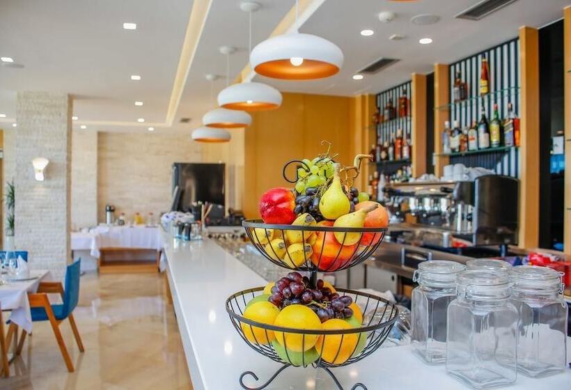 Fotos del hotel Luxury:  25