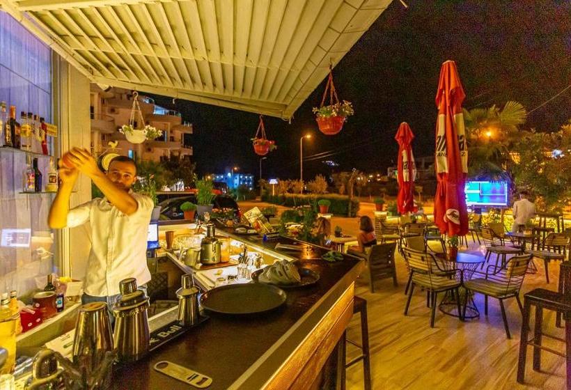 Fotos del hotel Villa Qendra:  3