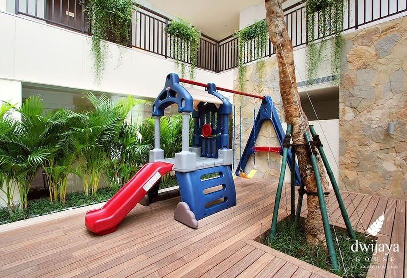 Fotos del hotel Dwijaya House Of Pakubuwono:  8