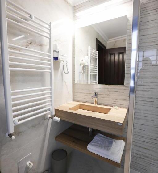 Fotos del hotel Pensiunea Nora:  19