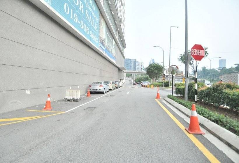 Fotos del hotel Best Kl City View At Regalia Residence:  12