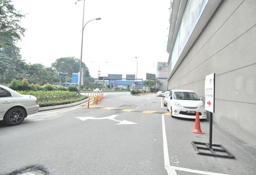 Fotos del hotel Best Kl City View At Regalia Residence:  8