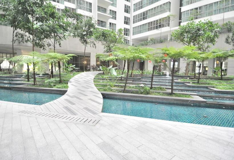 Fotos del hotel Best Kl City View At Regalia Residence:  14