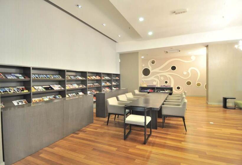 Fotos del hotel Best Kl City View At Regalia Residence:  4