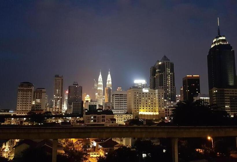 Fotos del hotel Best Kl City View At Regalia Residence:  9