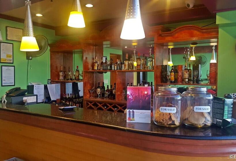 Fotos del hotel C & L Bay View Inn:  5