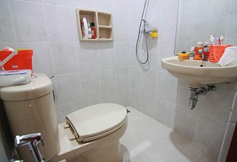 Fotos del hotel Griya Amartha Setiabudi Redpartner:  3