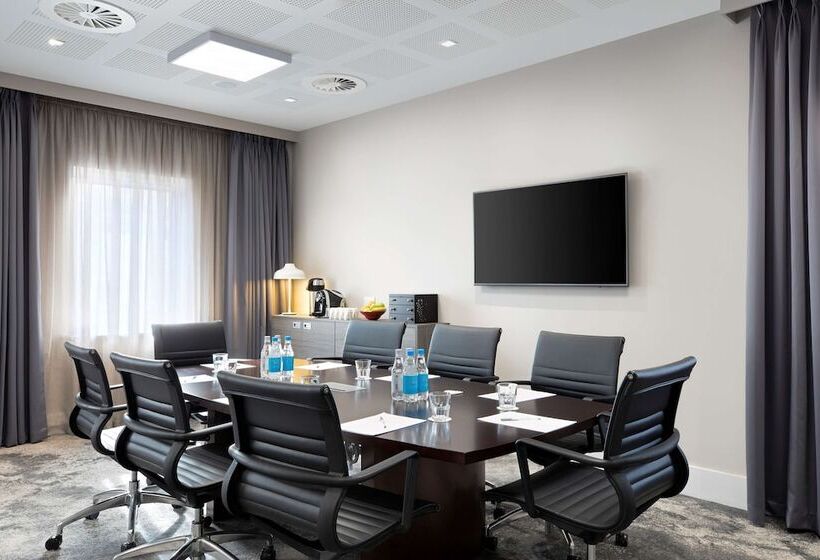 Fotos del hotel Hampton By Hilton Bristol Airport:  5