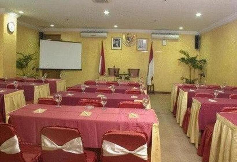 Fotos del hotel Mega Cikini:  5