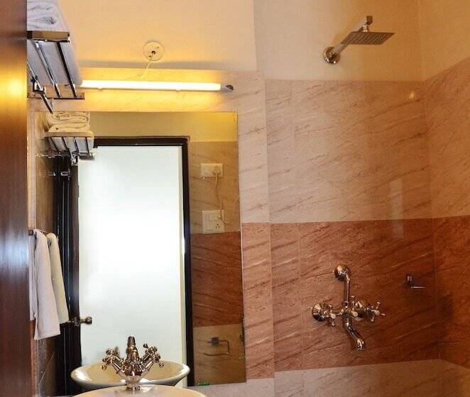 Fotos del hotel Raj Regency:  11