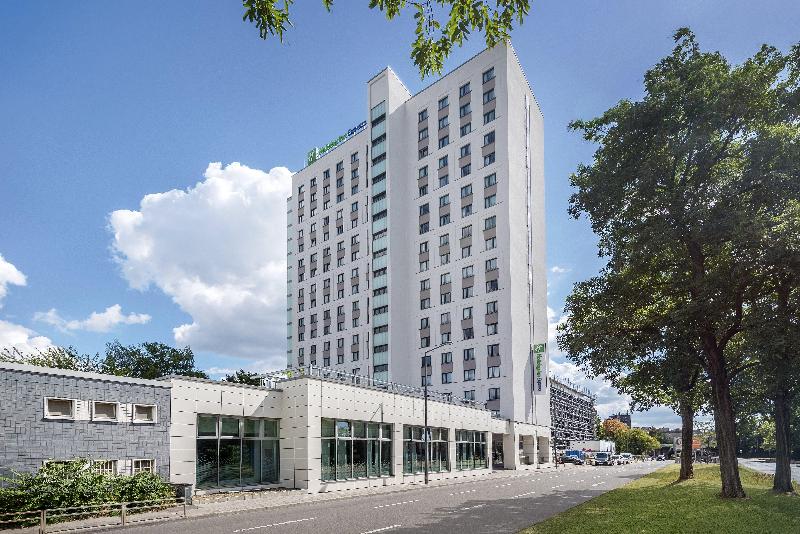 Premier Inn Köln City Süd