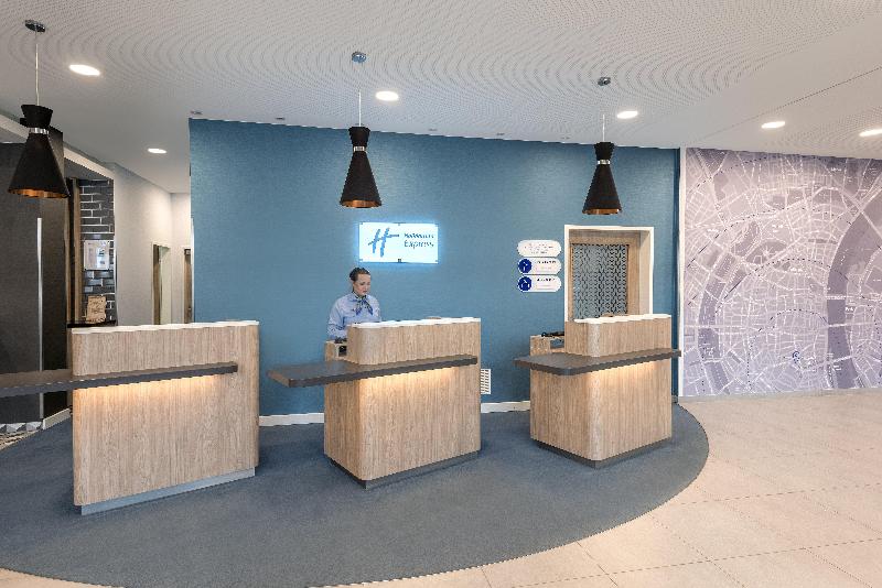 Fotos del hotel Premier Inn Köln City Süd:  2