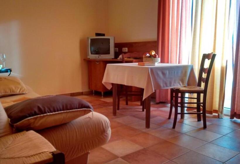 Fotos del hotel Aparthotel Lekavski:  2