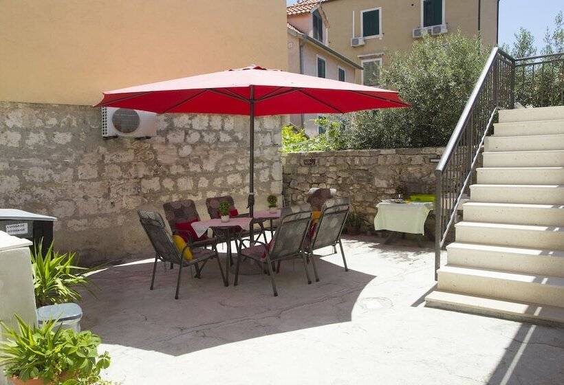 Fotos del hotel Central Old Town Rooms:  8