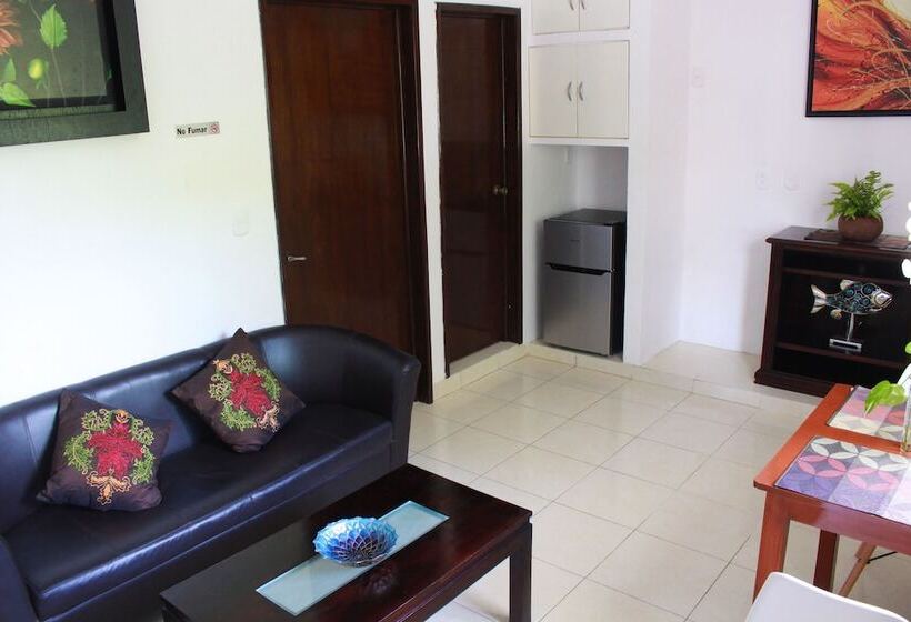 Fotos del hotel Nadet Suites:  25