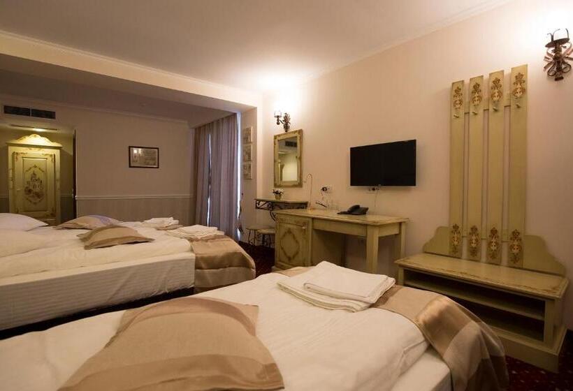 Fotos del hotel Aviator Boutique:  23