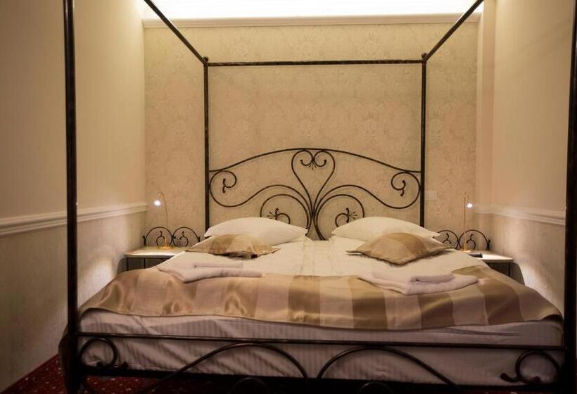 Fotos del hotel Aviator Boutique:  13