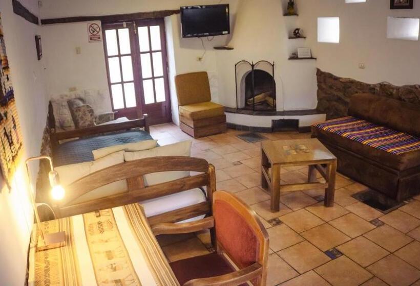 Fotos del hotel Lizzy Wasi Urubamba:  2