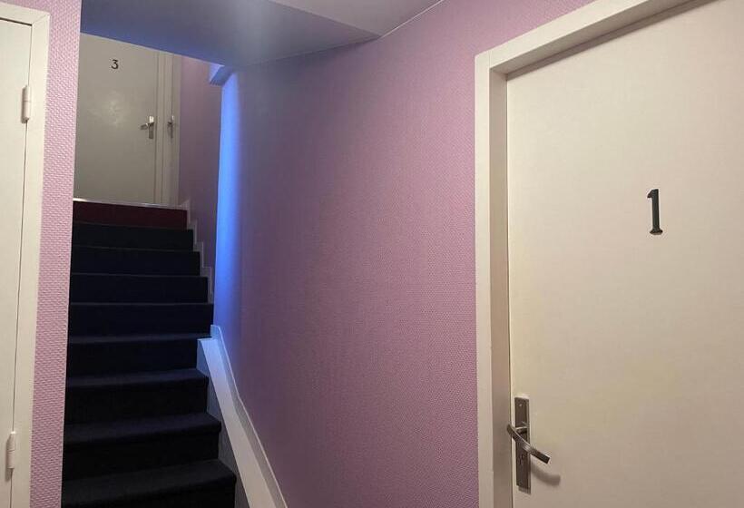 Fotos del hotel Logis  Castel De Mirambel:  10