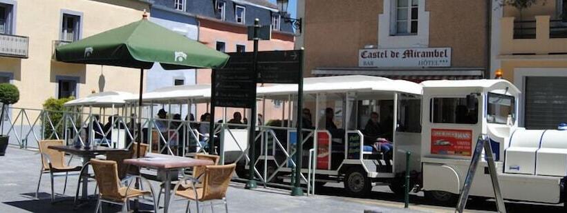 Fotos del hotel Logis  Castel De Mirambel:  12