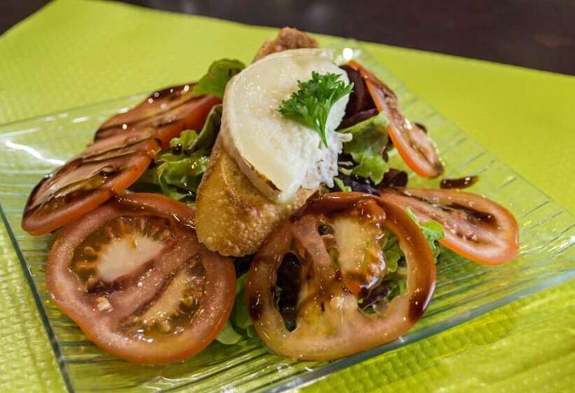 Fotos del hotel Logis  Castel De Mirambel:  20