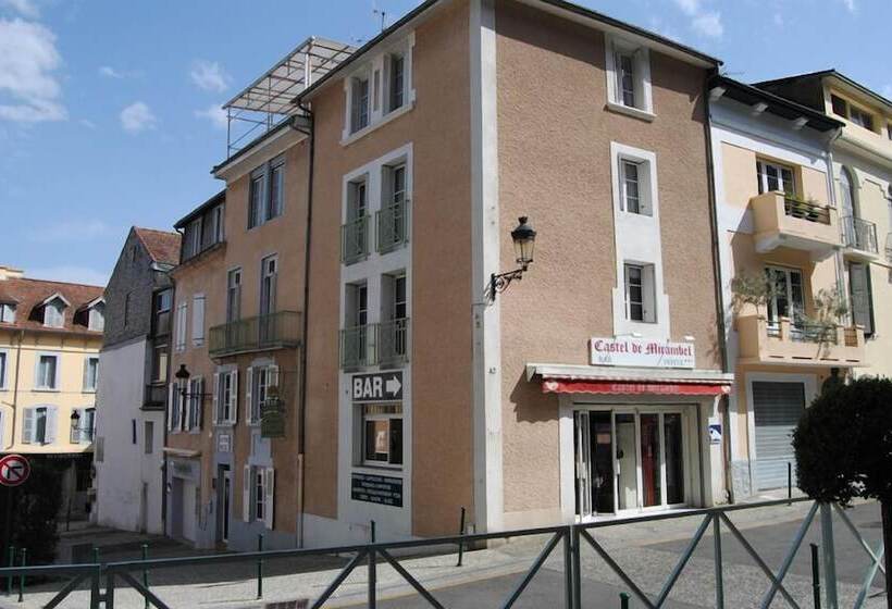 Fotos del hotel Logis  Castel De Mirambel:  18