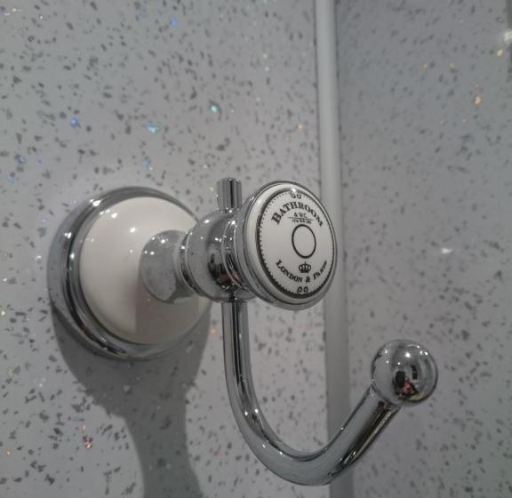 Fotos del hotel 81 The Prom:  9