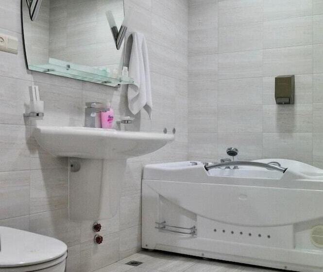 Fotos del hotel Sanapiro:  6