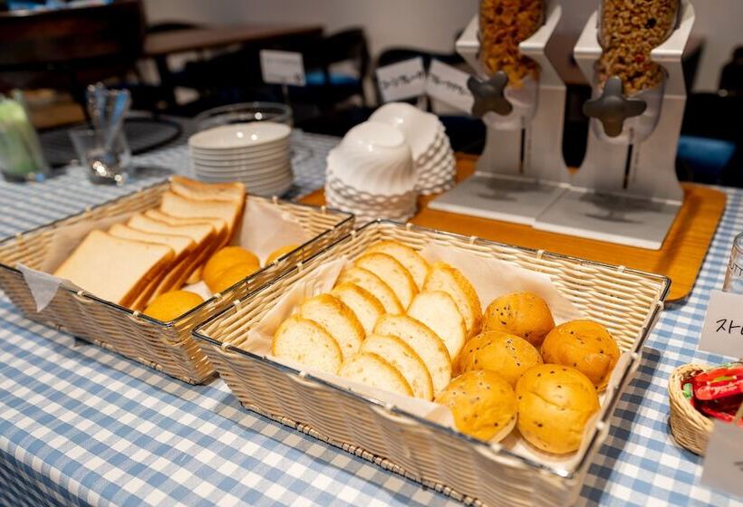 Fotos del hotel Sotetsu Fresa Inn Ginzananachome:  20