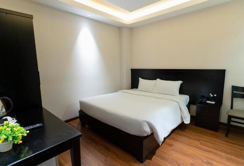 Fotos del hotel Queen Central:  7