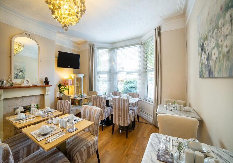 Fotos del hotel Lina Guest House:  4