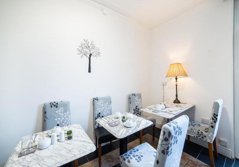 Fotos del hotel Lina Guest House:  13