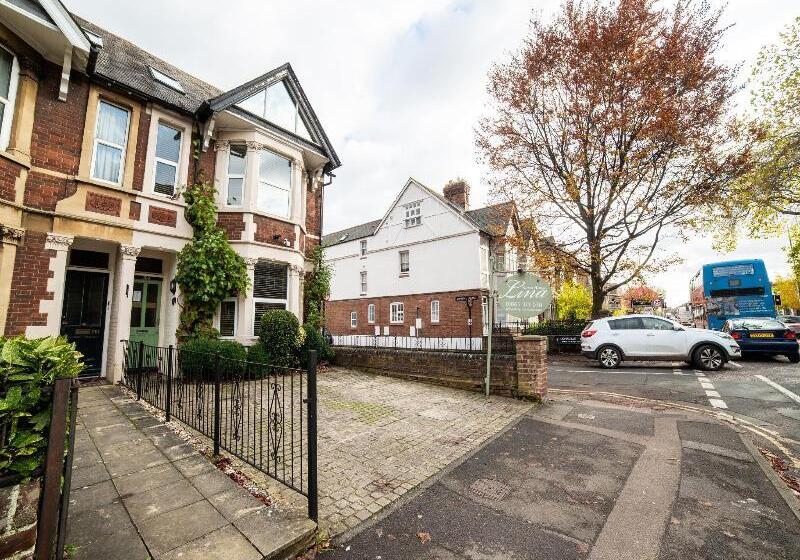 Fotos del hotel Lina Guest House:  10