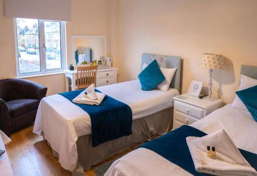 Fotos del hotel Lina Guest House:  1