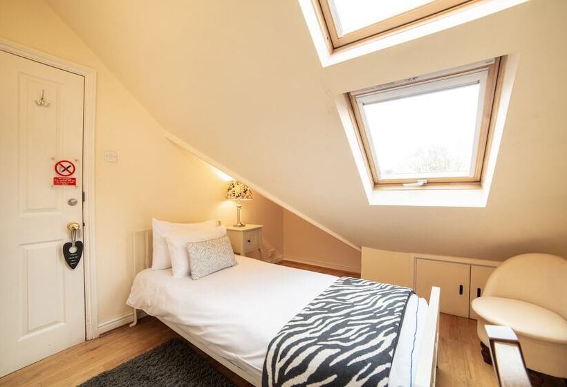 Fotos del hotel Lina Guest House:  23