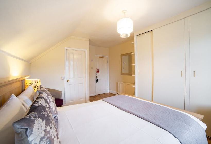 Fotos del hotel Lina Guest House:  25