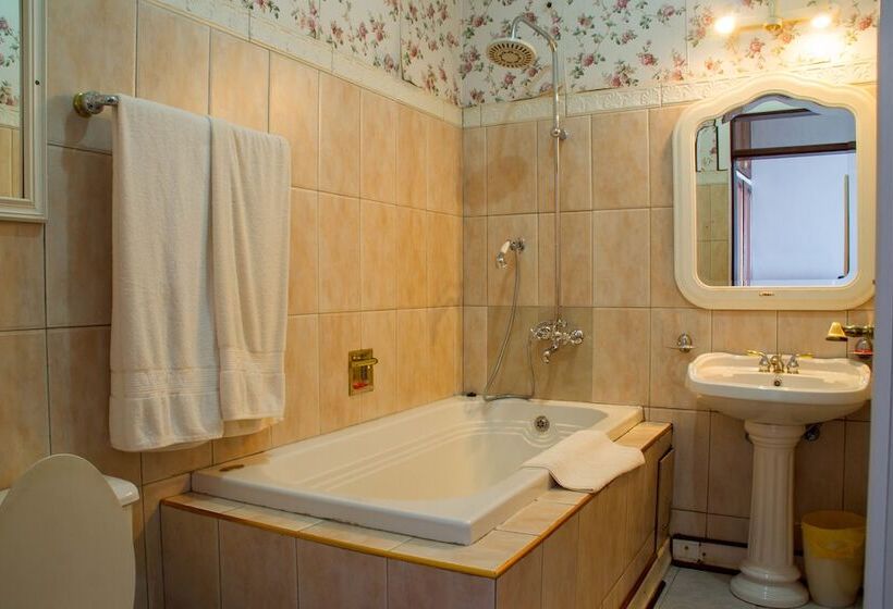 Fotos del hotel Lindsay Cottages:  11