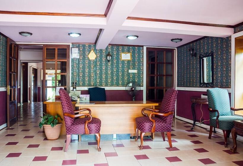 Fotos del hotel Lindsay Cottages:  3